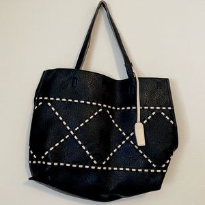 Black and white detail bag